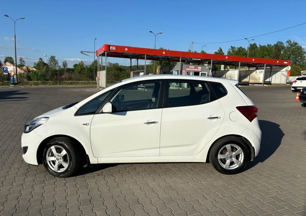 Hyundai ix20 cena 38900 przebieg: 109200, rok produkcji 2015 z Wałbrzych małe 254